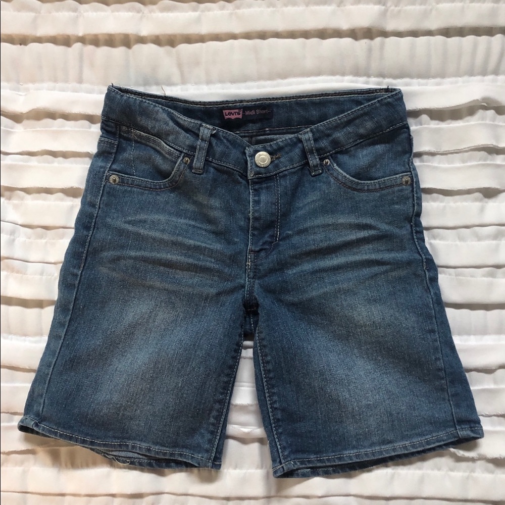 Girls levi’s shorts
